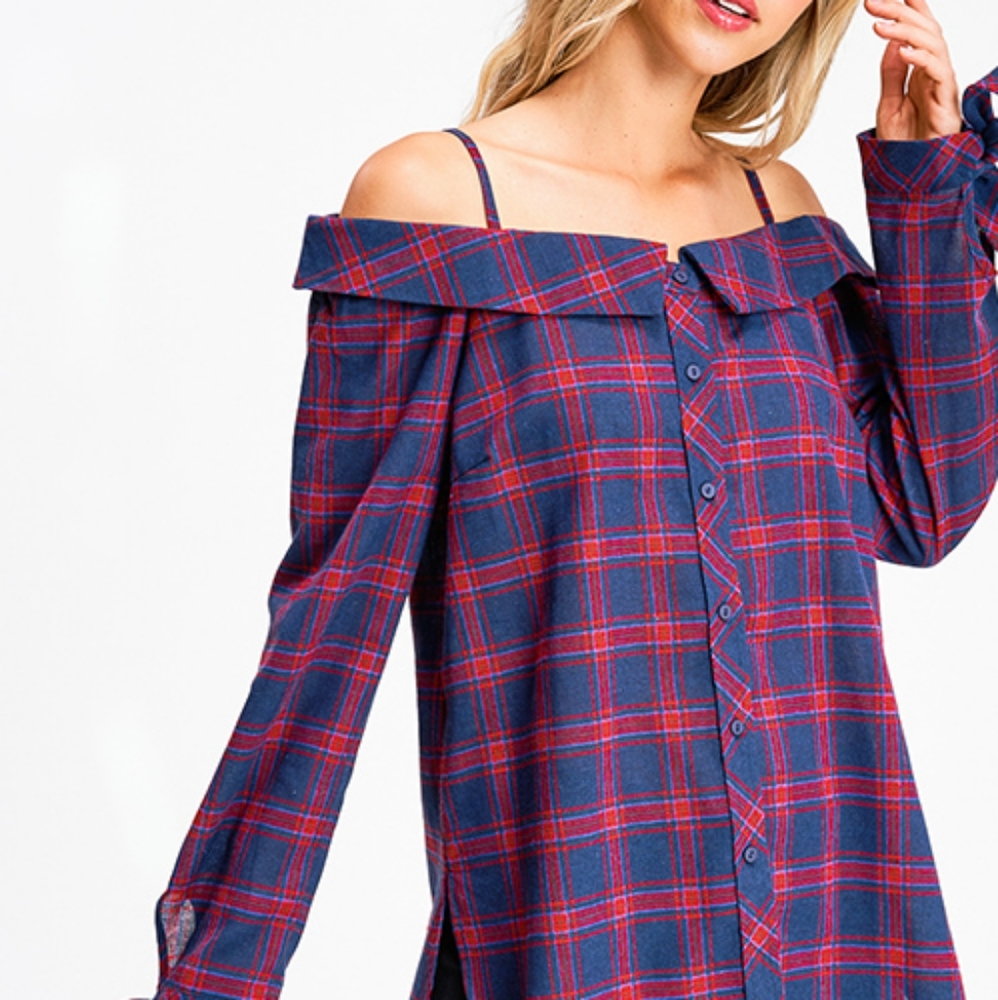 CHECKMATE❣️NEW! Plaid off the shoulder top